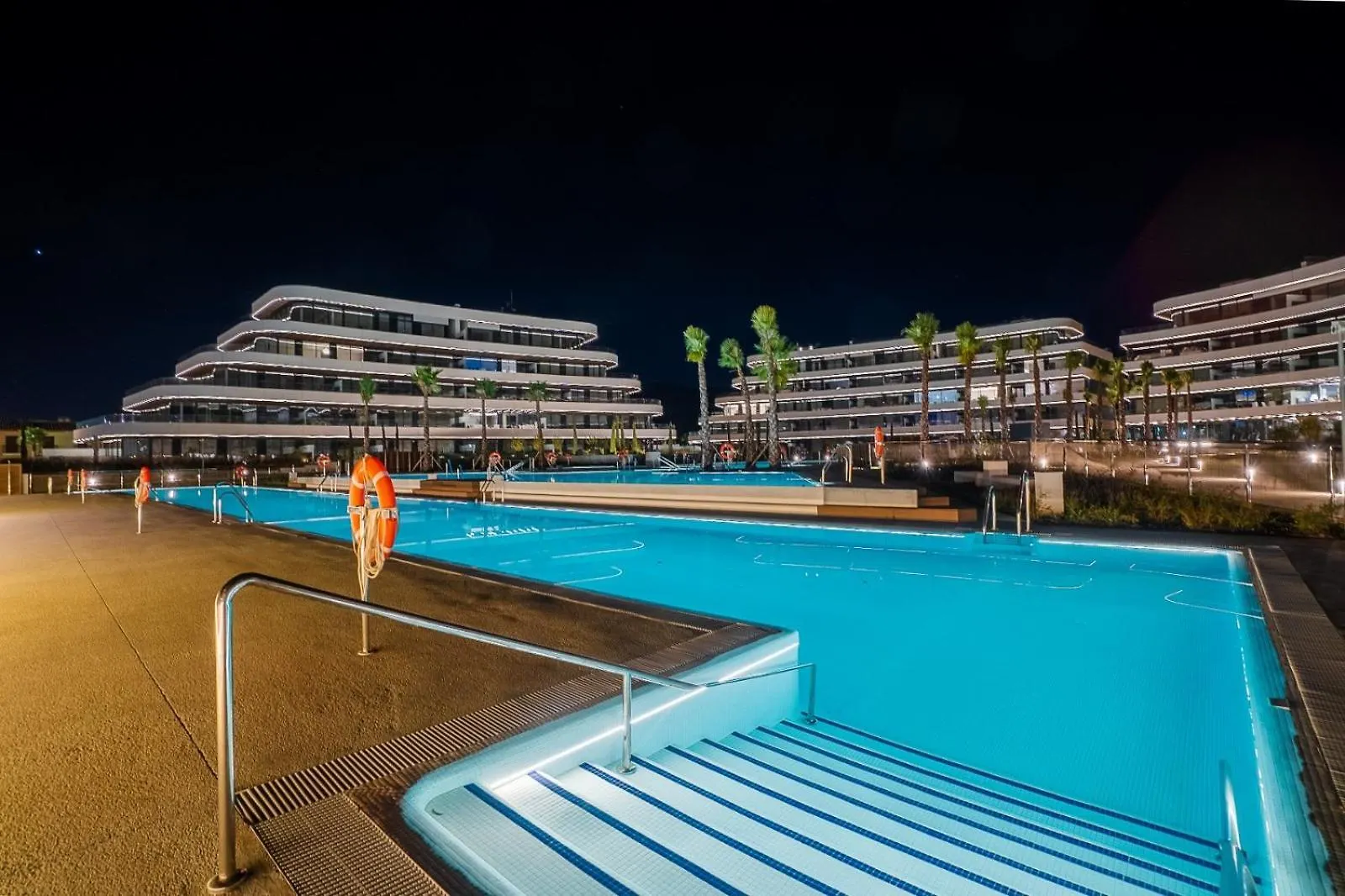 Vivi Homes - Choco Pool, Gym, Terrace & Beach Torremolinos Spain