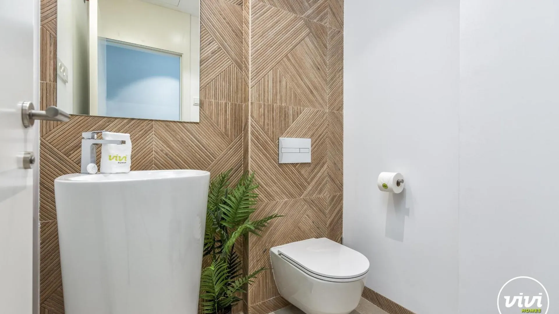 Vivi Homes - Choco Pool, Gym, Terrace & Beach Torremolinos Spain