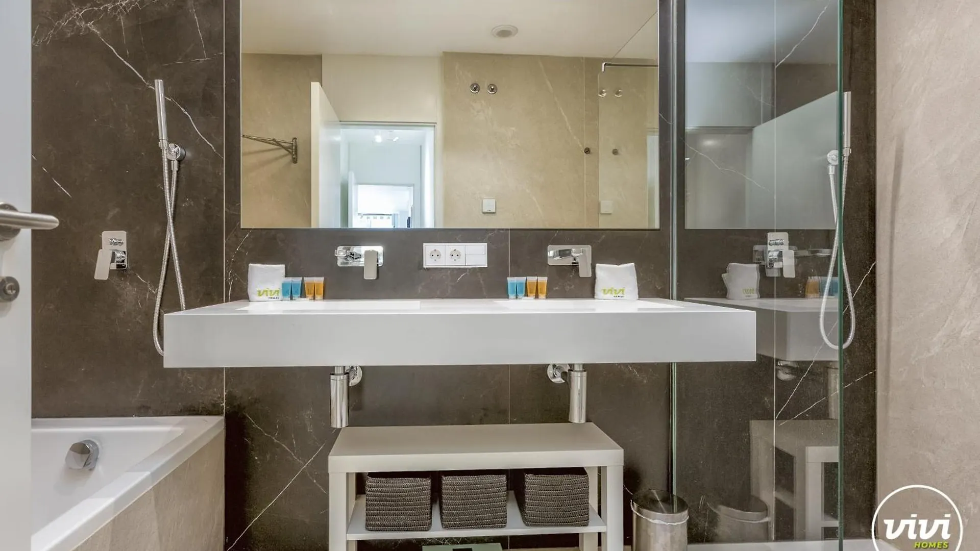 Vivi Homes - Choco Pool, Gym, Terrace & Beach Torremolinos
